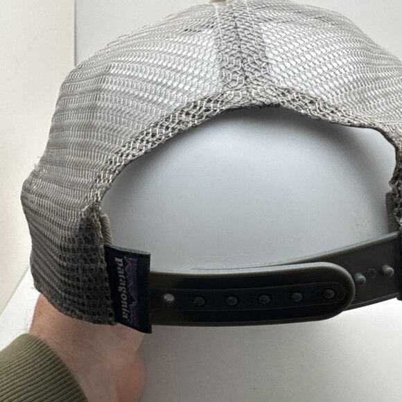 Patagonia “conquerors Of The Useless” Trucker Cap Hat SnapBack Mesh Adjustable - Picture 3 of 4